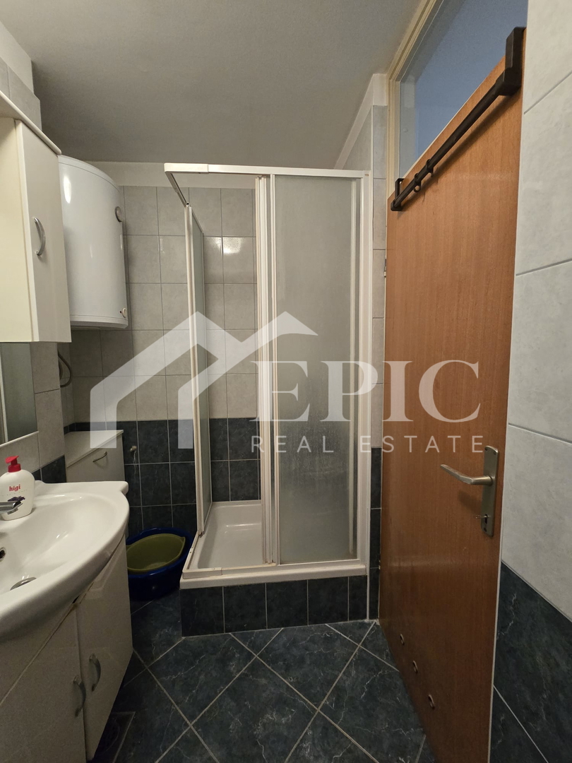 Trosobno stanovanje v 3. nadstropju - Bili Brig