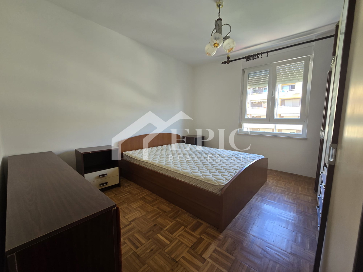 Trosobno stanovanje v 3. nadstropju - Bili Brig