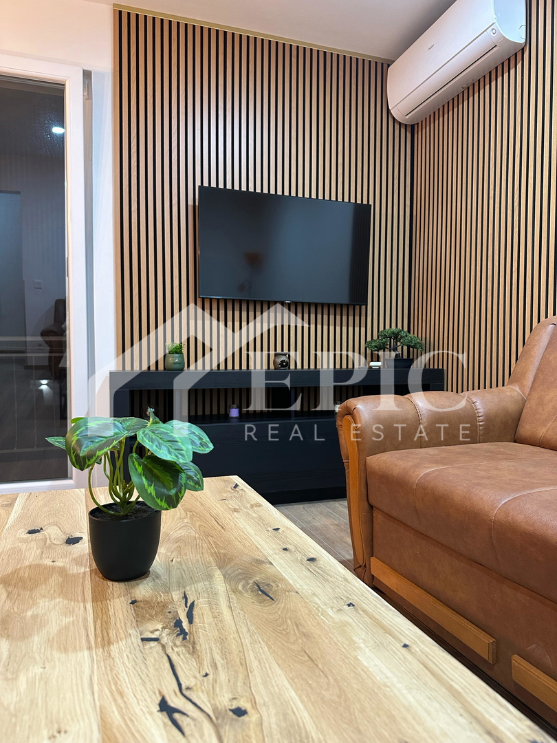 Samostojna hiša s štirimi bivalnimi enotami