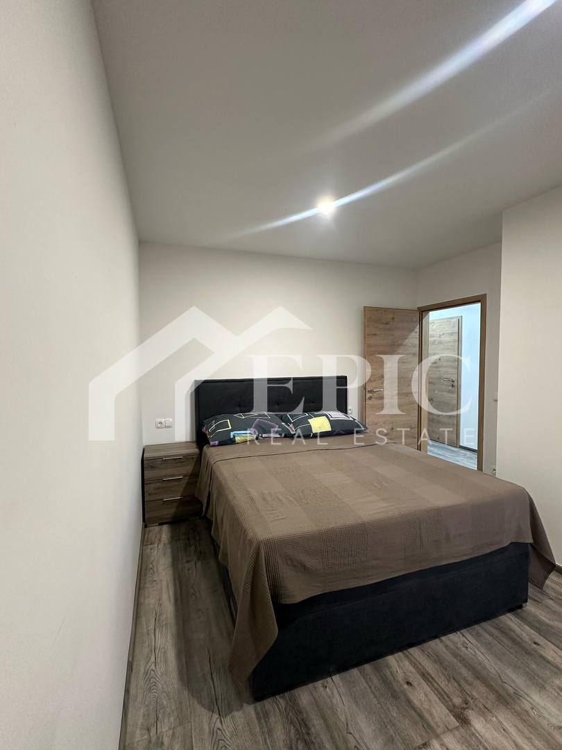 Samostojna hiša s štirimi bivalnimi enotami