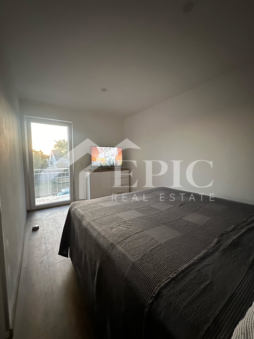 Samostojna hiša s štirimi bivalnimi enotami