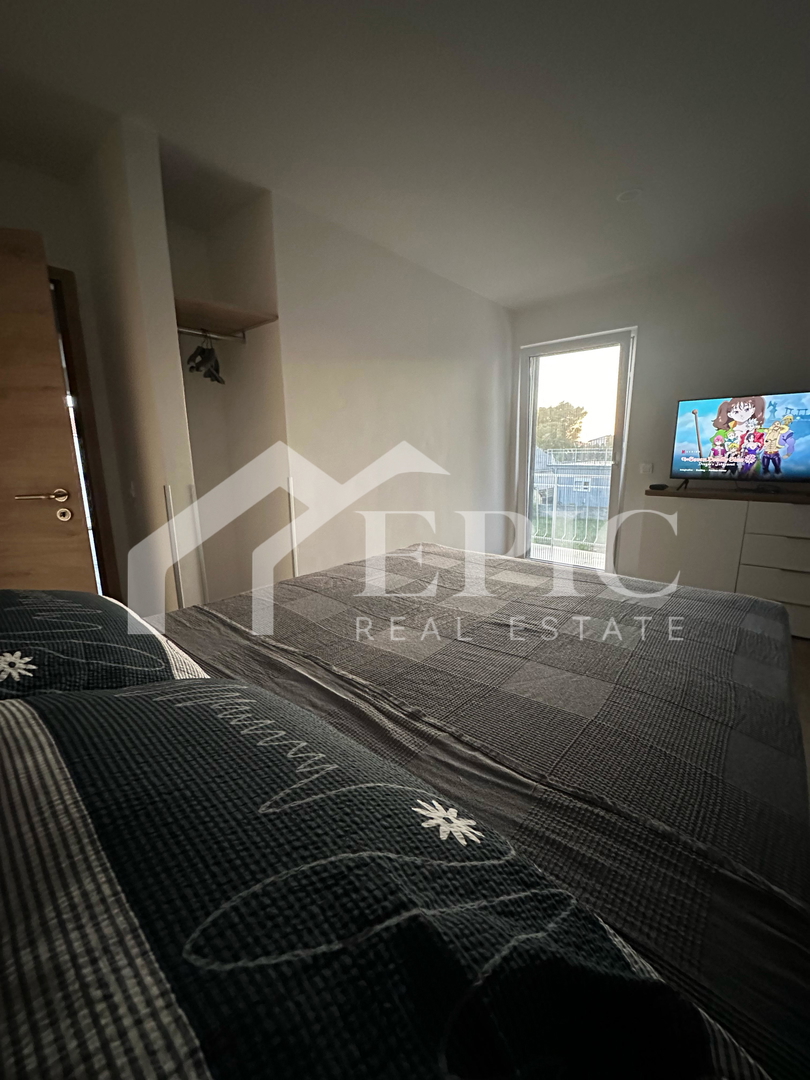 Samostojna hiša s štirimi bivalnimi enotami