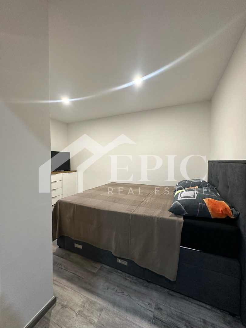 Samostojna hiša s štirimi bivalnimi enotami