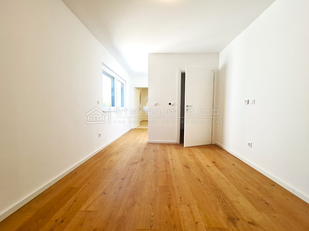 Hiša Crikvenica, 350m2