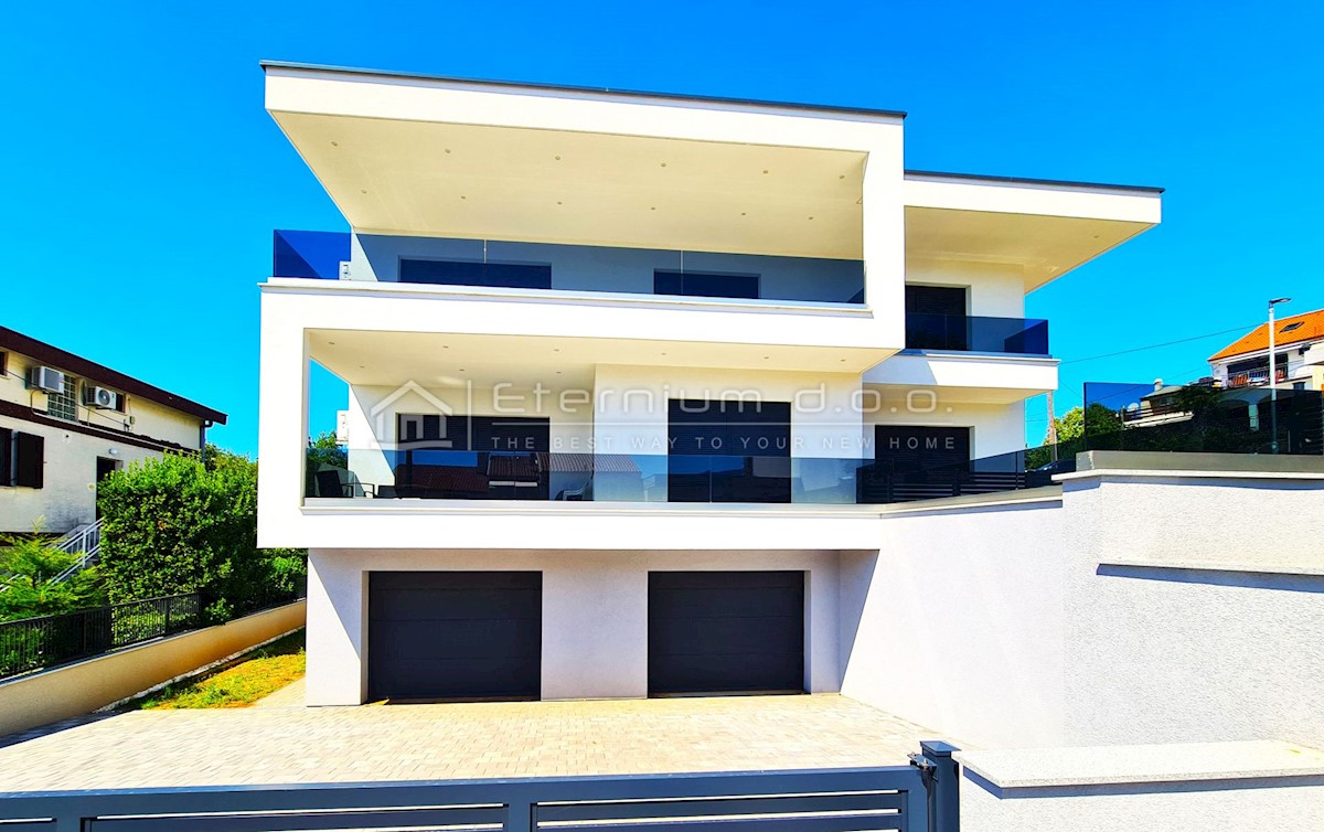 Hiša Crikvenica, 350m2