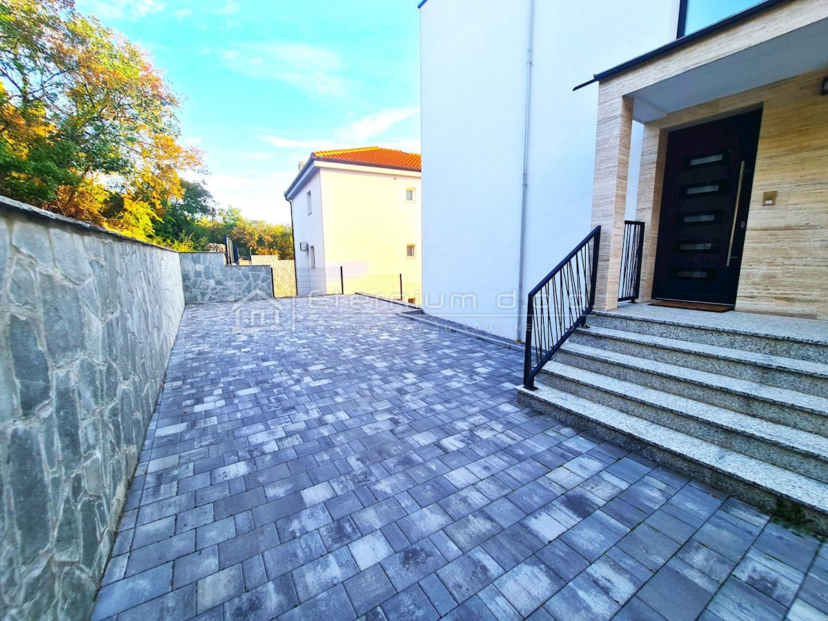 Stanovanje Dramalj, Crikvenica, 180m2