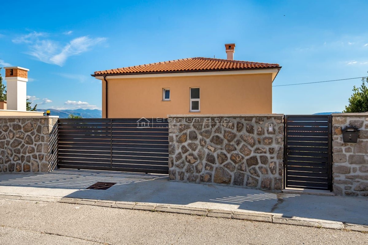 Hiša Novi Vinodolski, 300m2