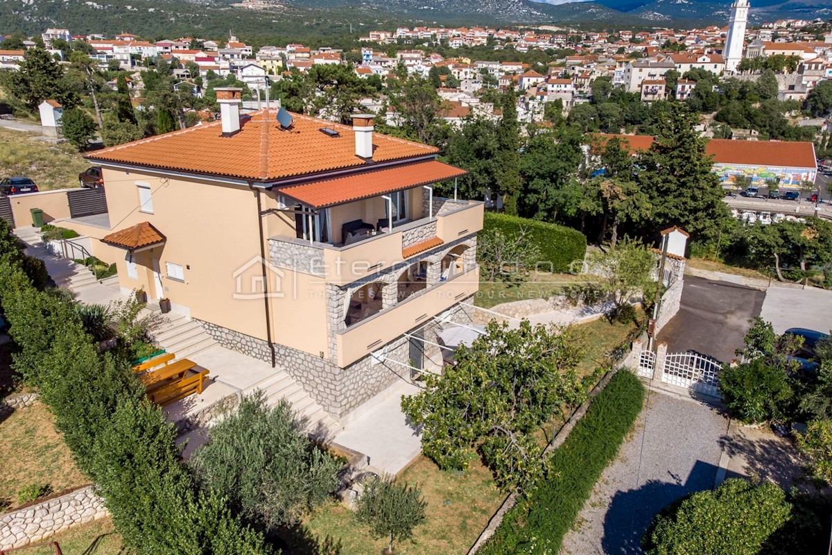 Hiša Novi Vinodolski, 300m2