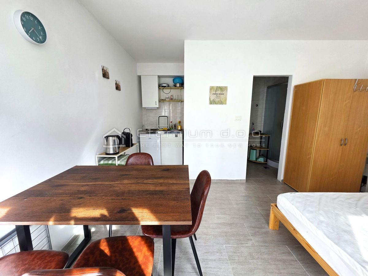 BREGI NAD OPATIJO – POGLED NA MORJE – DOM IN INVESTICIJA V ENEM