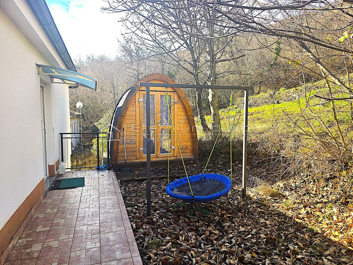 BREGI NAD OPATIJO – POGLED NA MORJE – DOM IN INVESTICIJA V ENEM