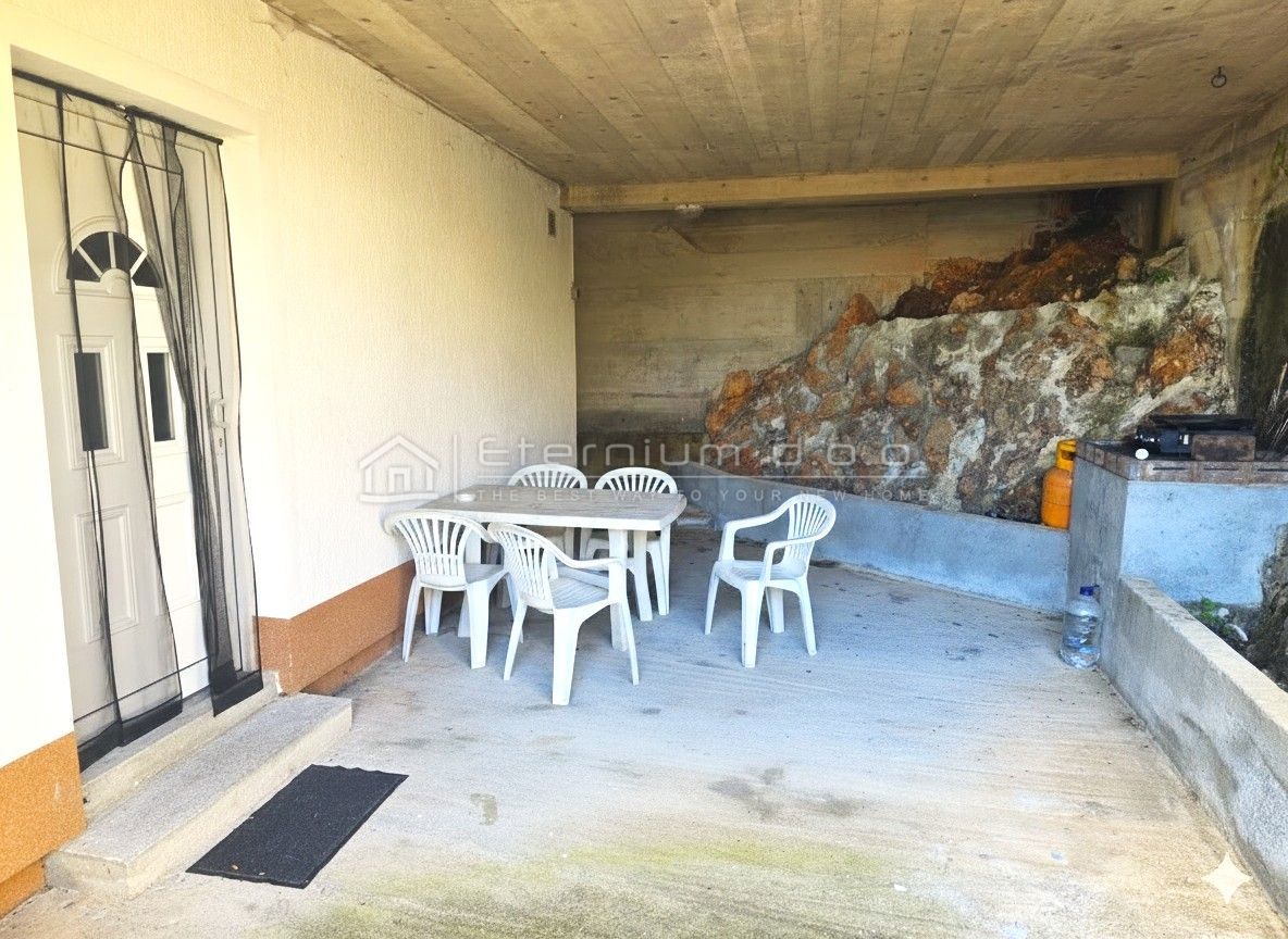 BREGI NAD OPATIJO – POGLED NA MORJE – DOM IN INVESTICIJA V ENEM