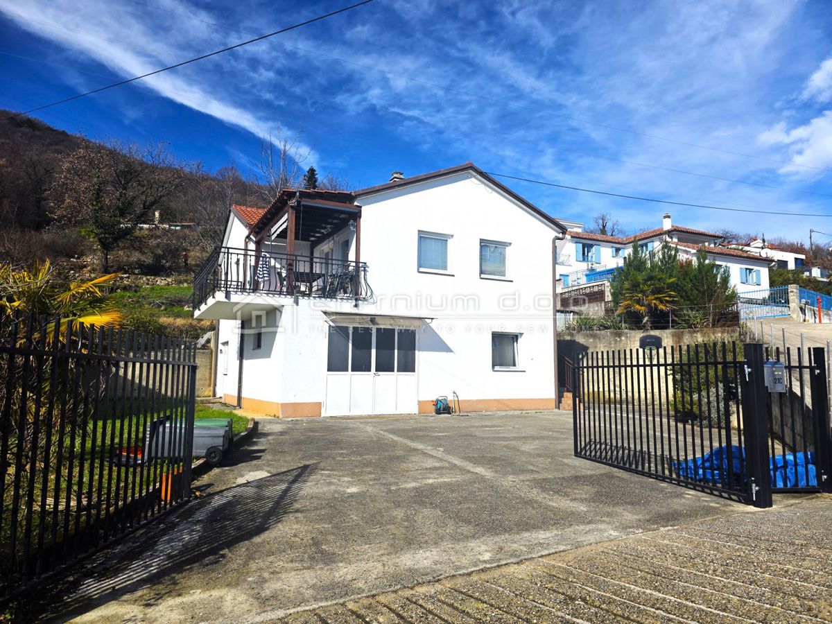 BREGI NAD OPATIJO – POGLED NA MORJE – DOM IN INVESTICIJA V ENEM