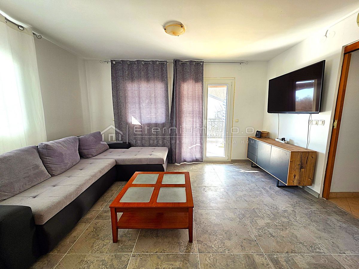 BREGI NAD OPATIJO – POGLED NA MORJE – DOM IN INVESTICIJA V ENEM