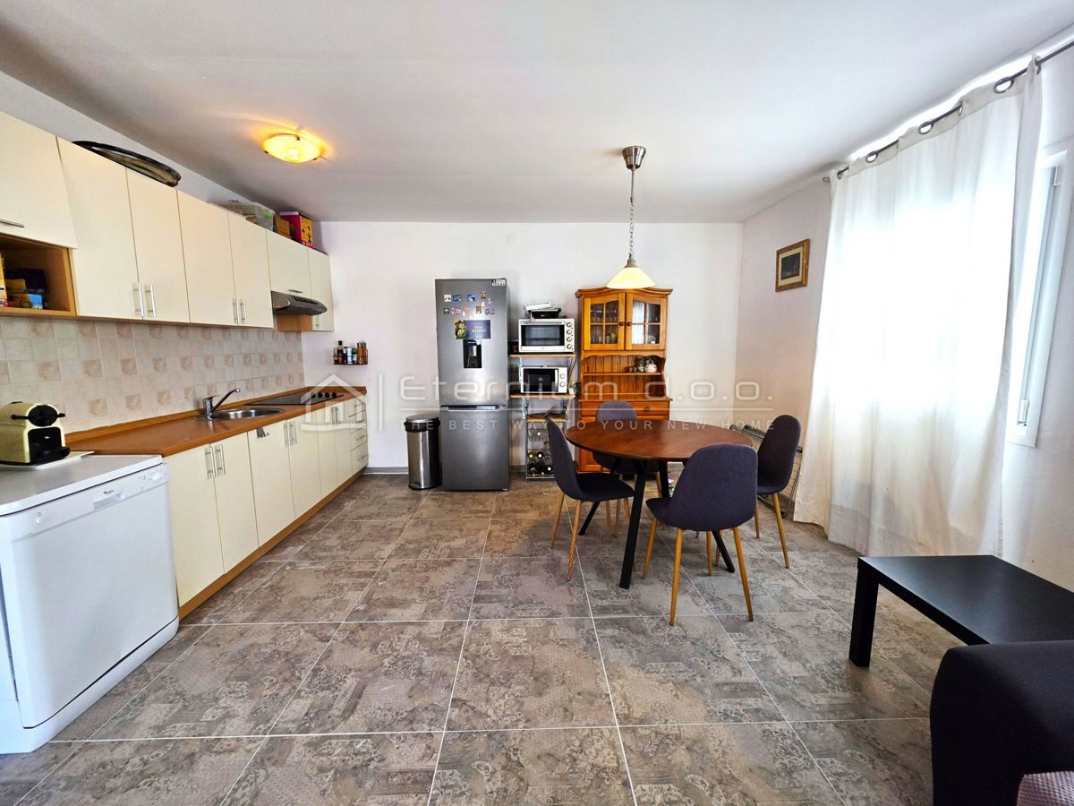 BREGI NAD OPATIJO – POGLED NA MORJE – DOM IN INVESTICIJA V ENEM