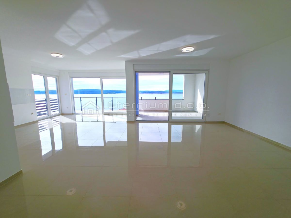 DRAMALJ – LUKSUZEN PENTHOUSE + 140 m² KROVNE TERASE – PANORAMA MORJA