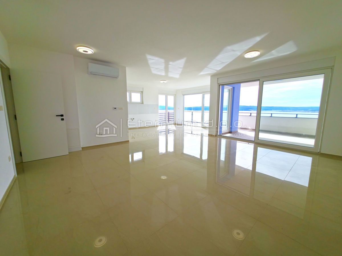 DRAMALJ – LUKSUZEN PENTHOUSE + 140 m² KROVNE TERASE – PANORAMA MORJA