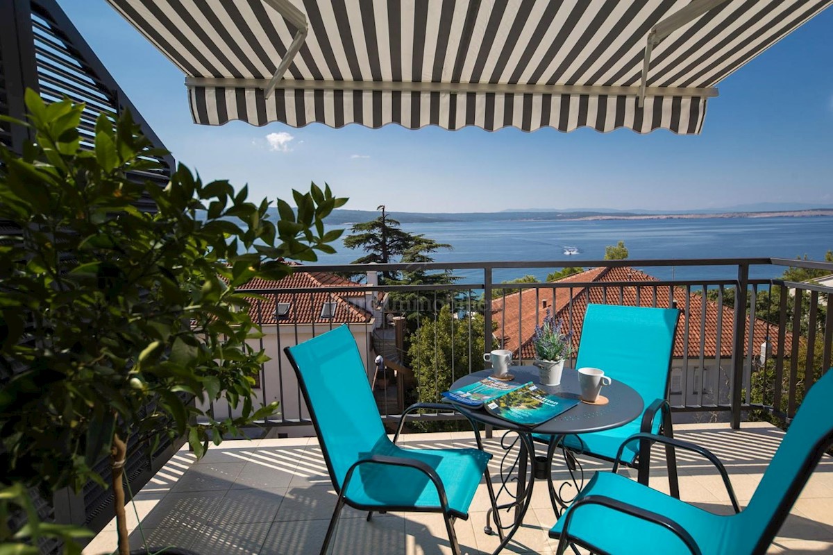 Crni mol penthouse dva stanovanja, Crikvenica