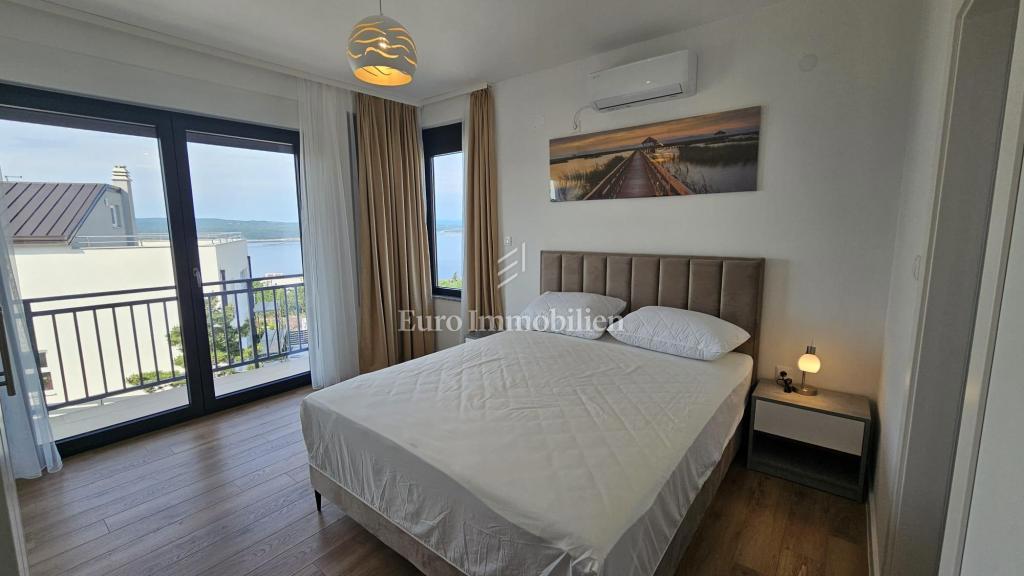 Crikvenica hiša z bazenom