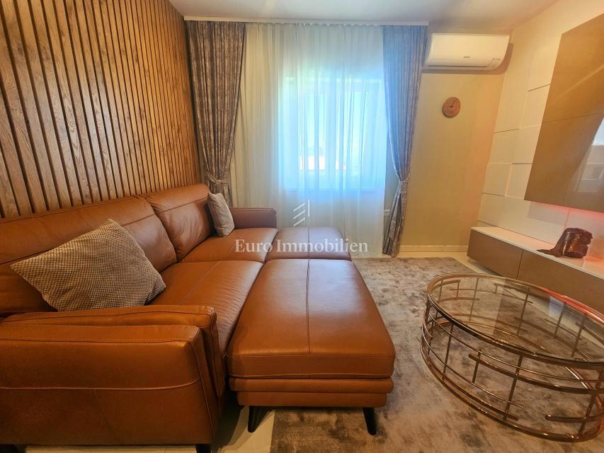 Sodoben apartma na odlični lokaciji - Malinska