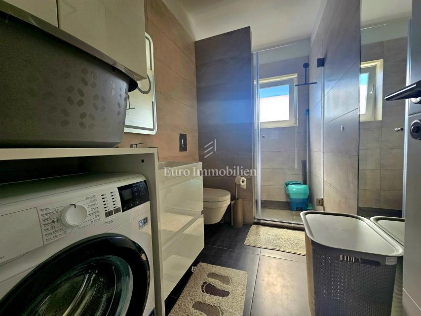 Sodoben apartma na odlični lokaciji - Malinska