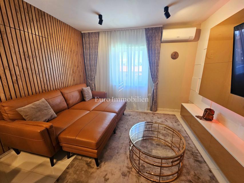 Sodoben apartma na odlični lokaciji - Malinska