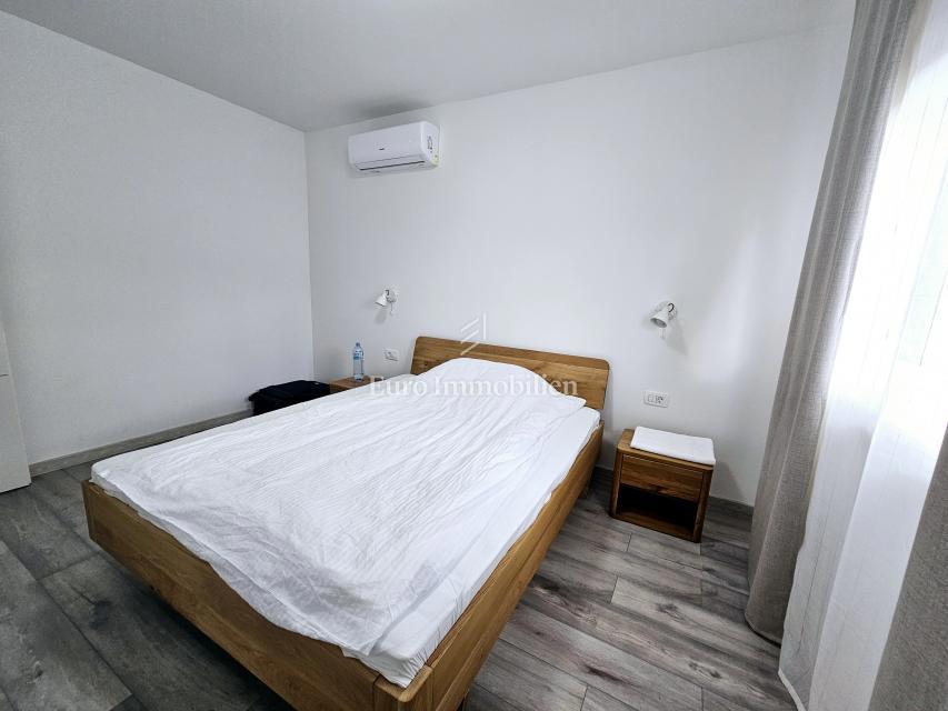 Hiša dvojček na odlični lokaciji, Malinska center