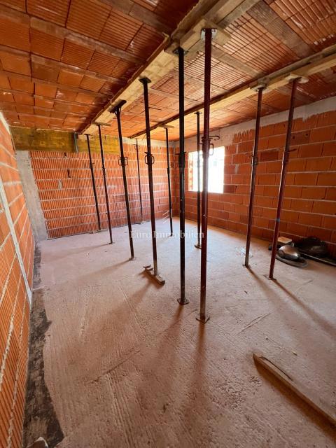 Hiša z dvema apartmajema - Sukosan
