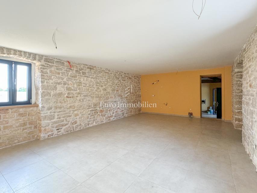 Kamnita hiša z 2000 m2 vrta - Istra