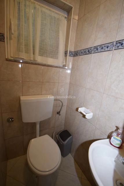 Podsolarsko - apartma v bližini plaže