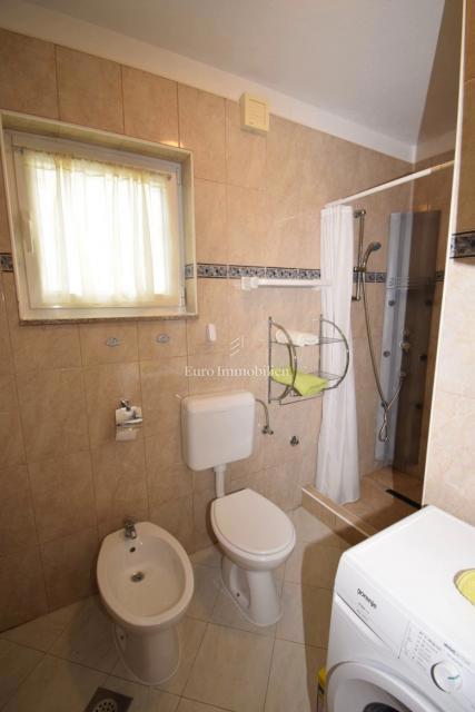 Podsolarsko - apartma v bližini plaže