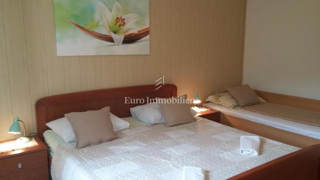  Hiša s 5 apartmaji - Crikvenica