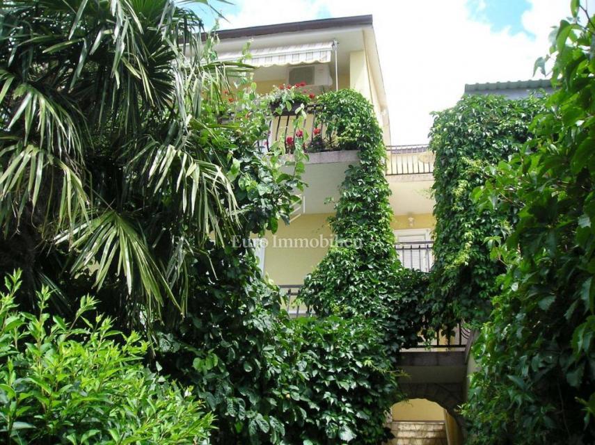  Hiša s 5 apartmaji - Crikvenica