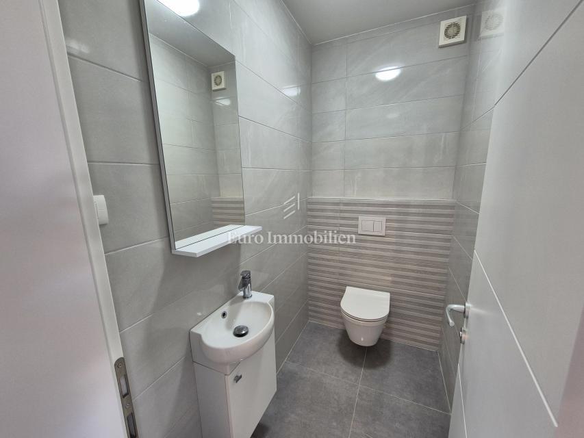 Malinska - apartma z vrtom 100 m od morja