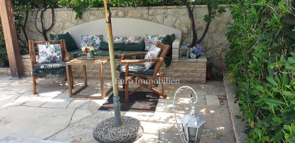 Novalja, otok Pag - vila z bazenom v centru mesta