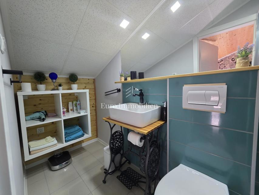 Novi Vinodolski - dvoetažni apartma s čudovitim razgledom