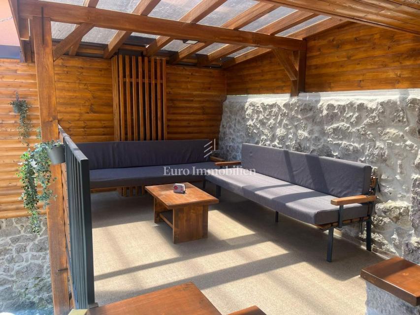 Bribir - prenovljena kamnita hiša