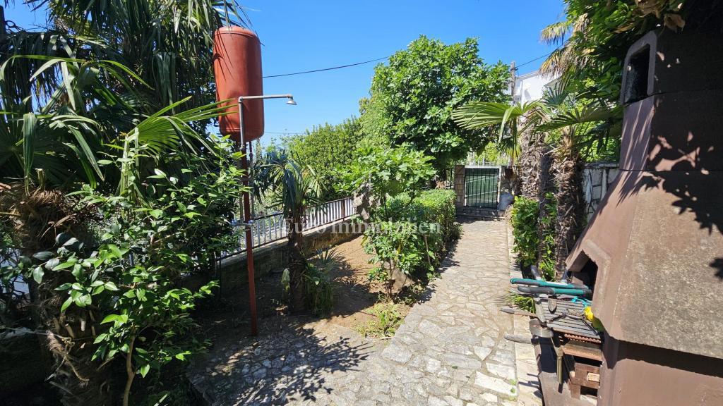 Dramalj - Apartma z vrtom 50 m od plaže