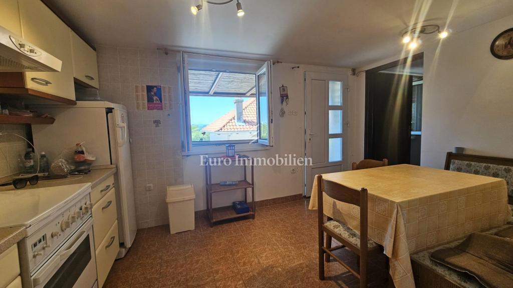 Dramalj - Apartma z vrtom 50 m od plaže
