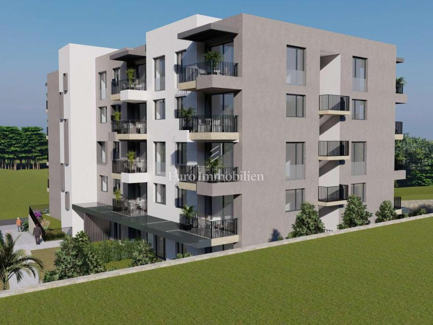 Makarska - novogradnja na atraktivni lokaciji