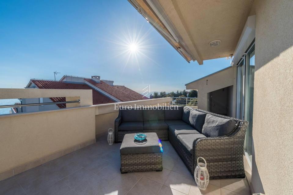 Novalja - penthouse 1. vrsta do morja