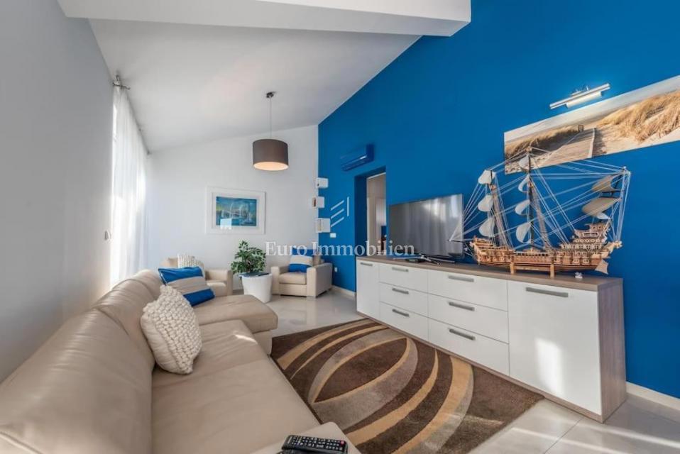 Novalja - penthouse 1. vrsta do morja