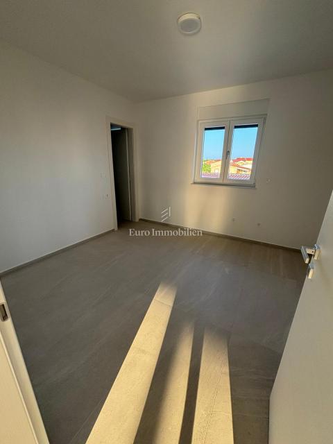 Privlaka - apartma blizu plaže, novogradnja