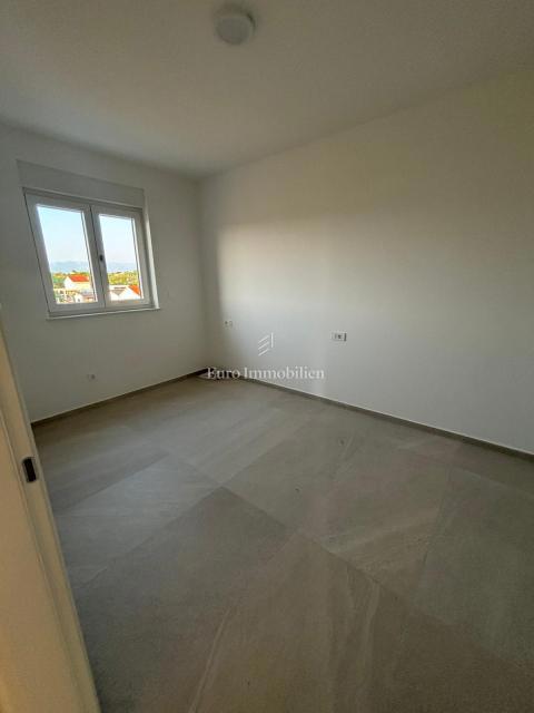 Privlaka - apartma blizu plaže, novogradnja