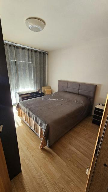 Novi Vinodolski - apartma in dve garsonjeri