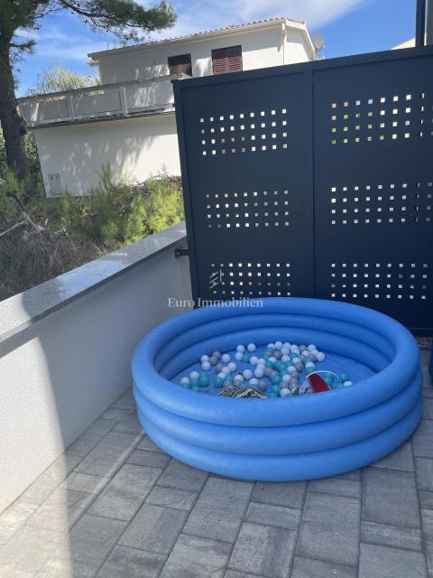 Vir - apartma s pogledom na morje, 100 m od morja
