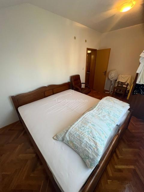 Vir - samostojna hiša v bližini morja