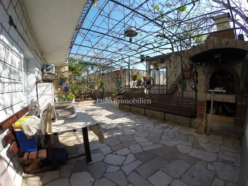 Makarska - stanovanjska hiša s čudovitim razgledom