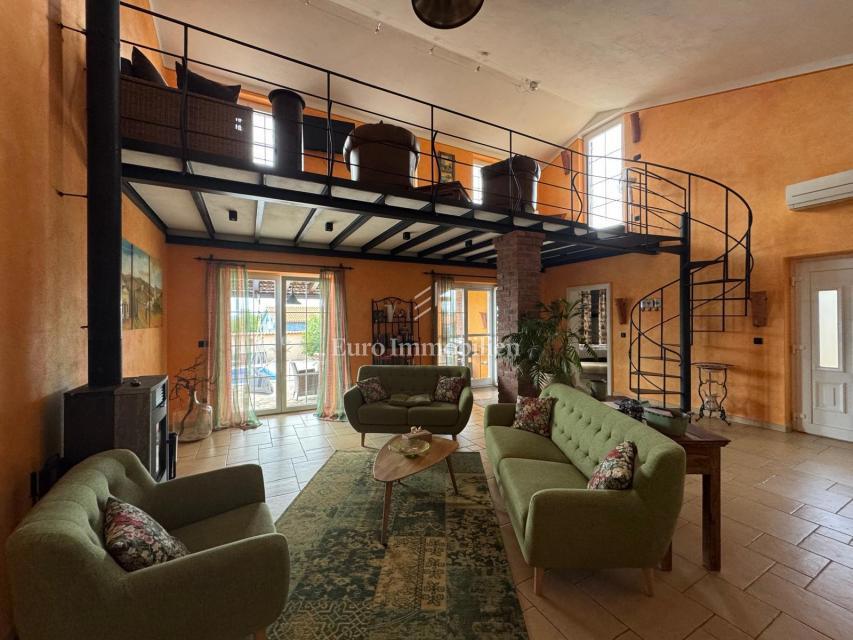 Istra, Labin – Vila z ogrevanim bazenom in pogledom na morje