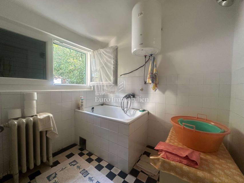 Brist – Samostojna hiša, druga vrsta od morja