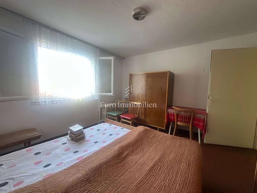 Brist – Samostojna hiša, druga vrsta od morja